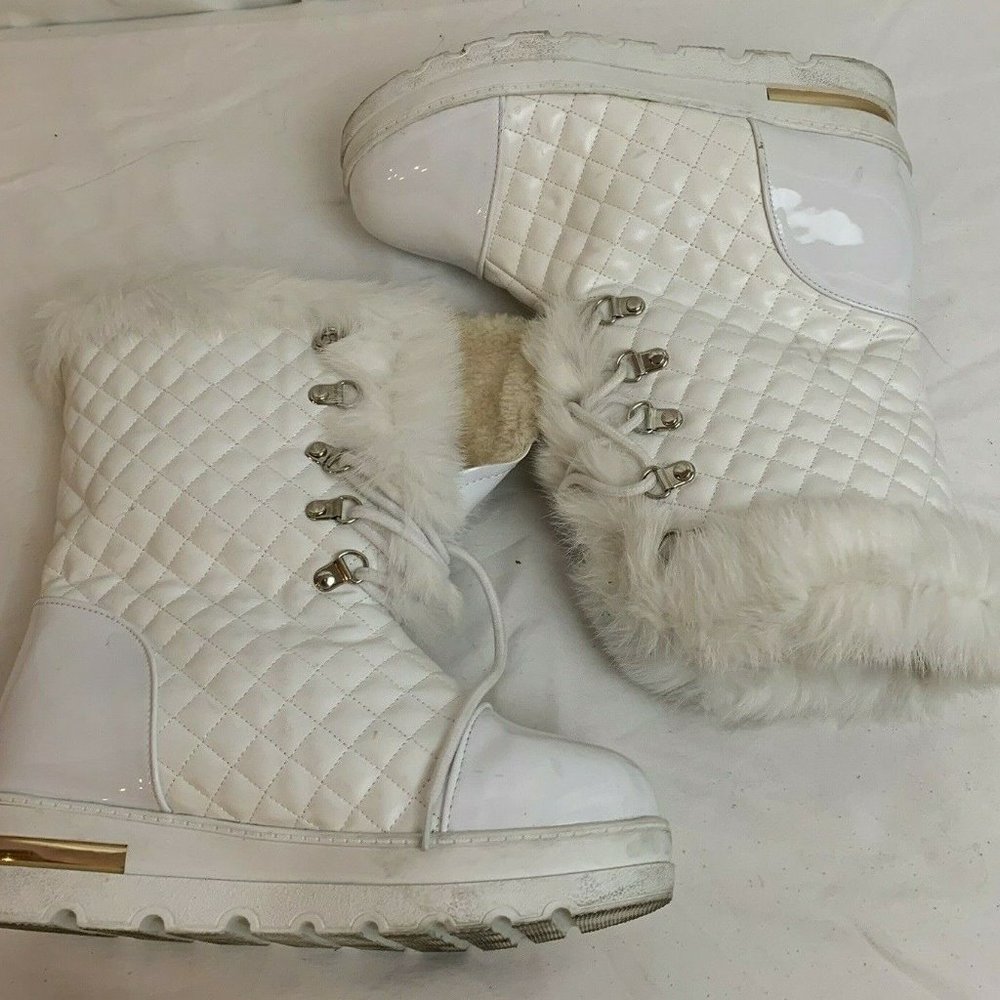 WINTER SNOW BOOT shoes Size 7 white faux fur trim